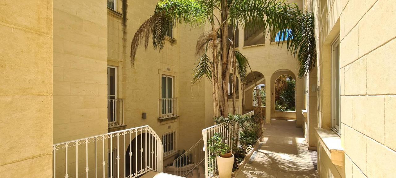 Il Bejta Penthouse Apartment Qala Екстериор снимка
